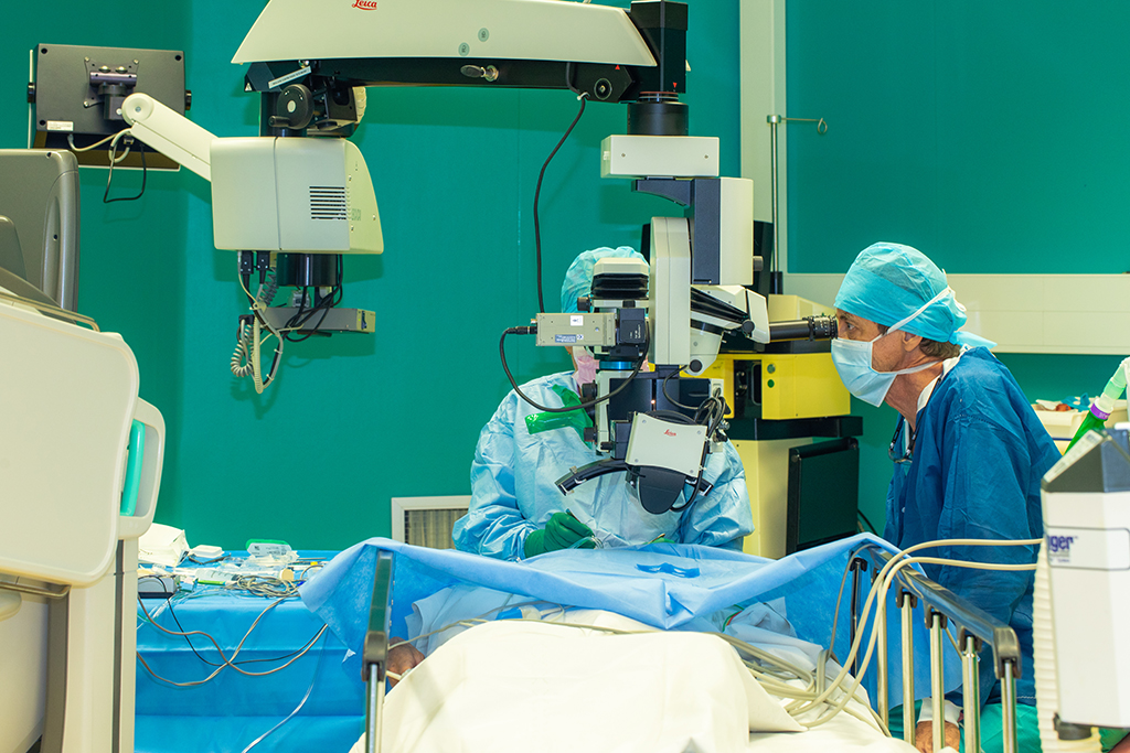 Clinique AVICENNEClinique de chirurgie ambulatoire spécialisée dans le domaine de l’ophtalmologie